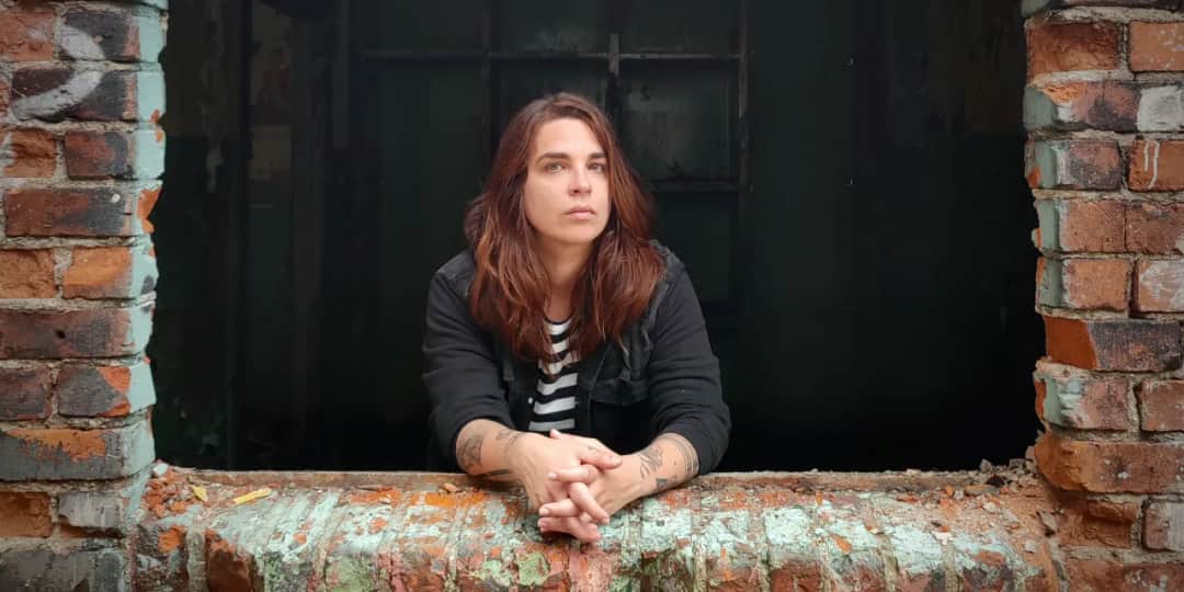 Dlaczego literaturze nie wystarcza język literacki do autentyczności?